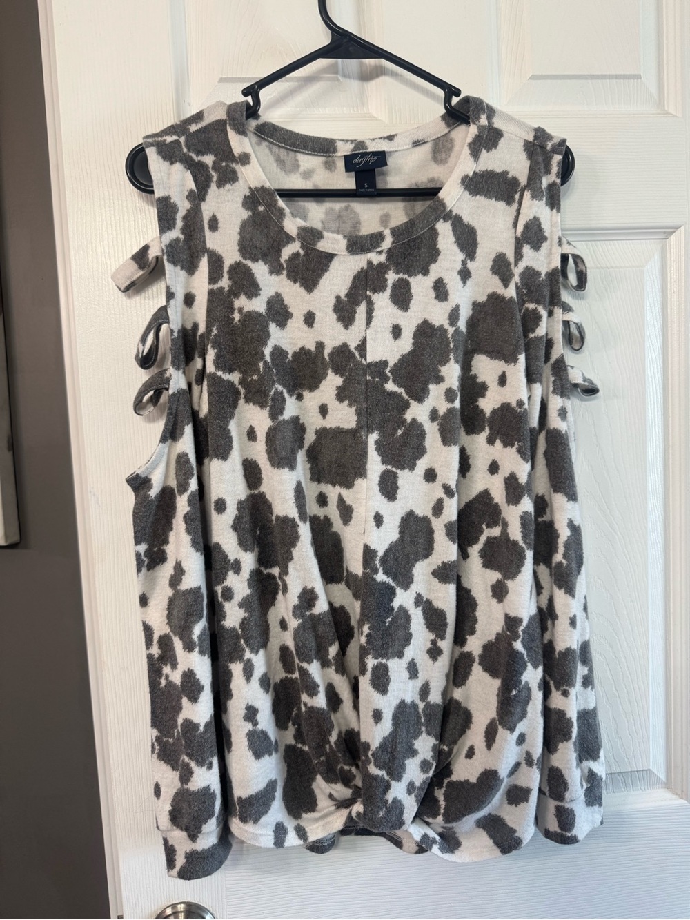 Buckle White and Gray Cowprint Tie-Front Tank